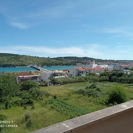 With Balcony Апартаменты